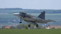 винищувач jas 39 gripen